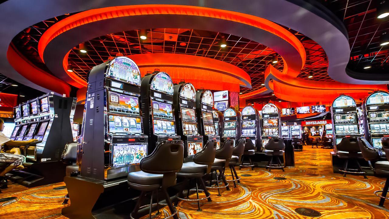 Cherokee Casino Hotel Roland Exterior photo